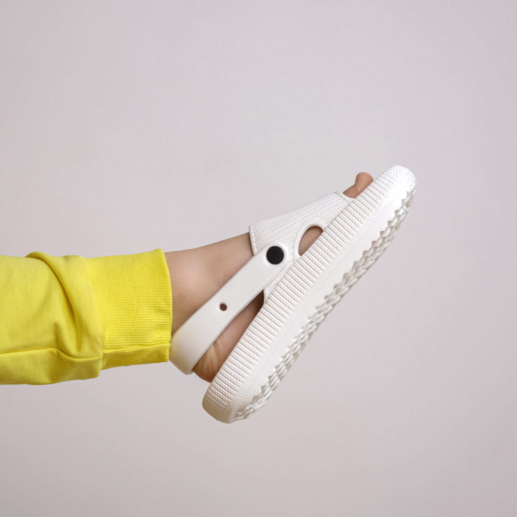 Alpine Kids Ultra Comfort Waterproof Slippers