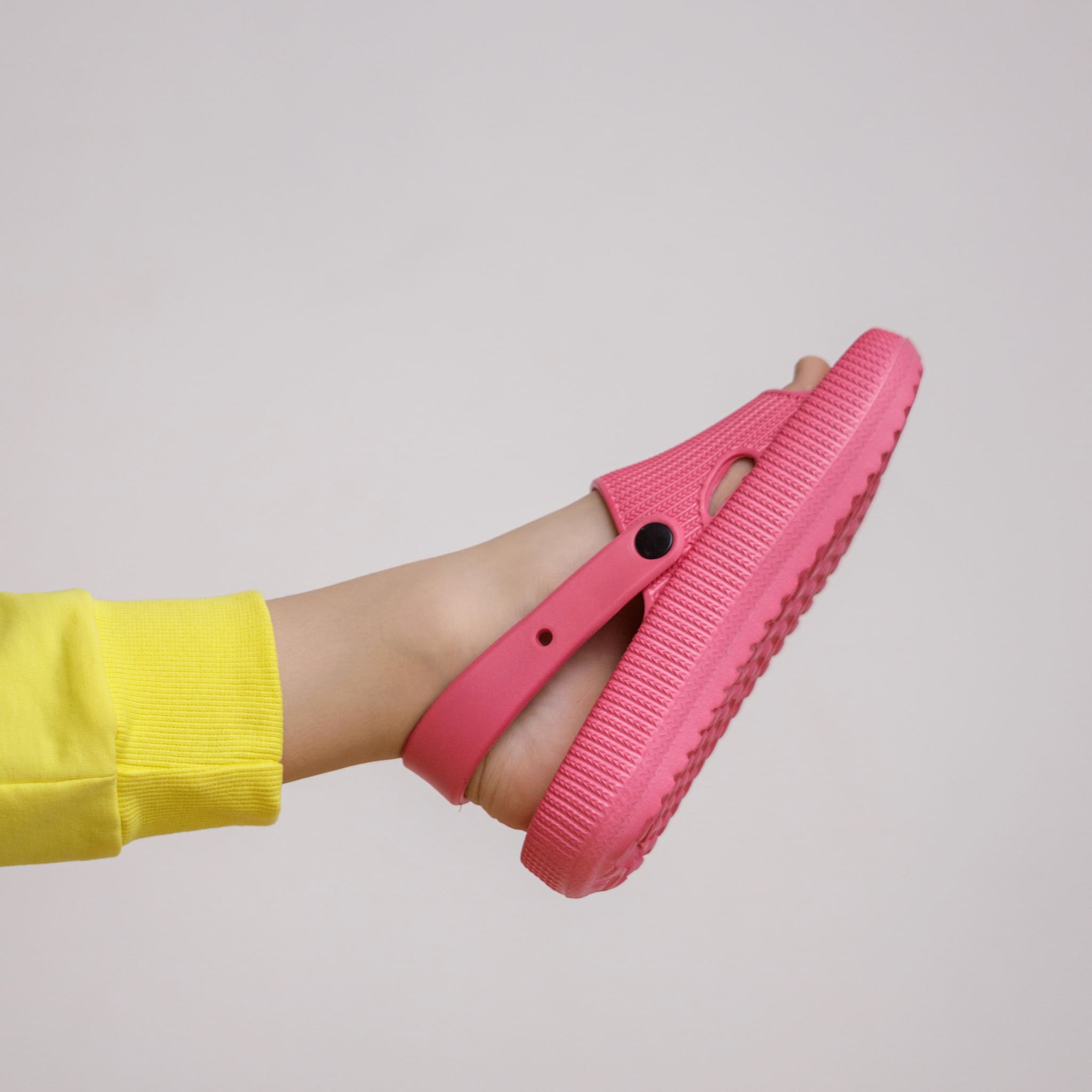 Alpine Kids Ultra Comfort Waterproof Slippers