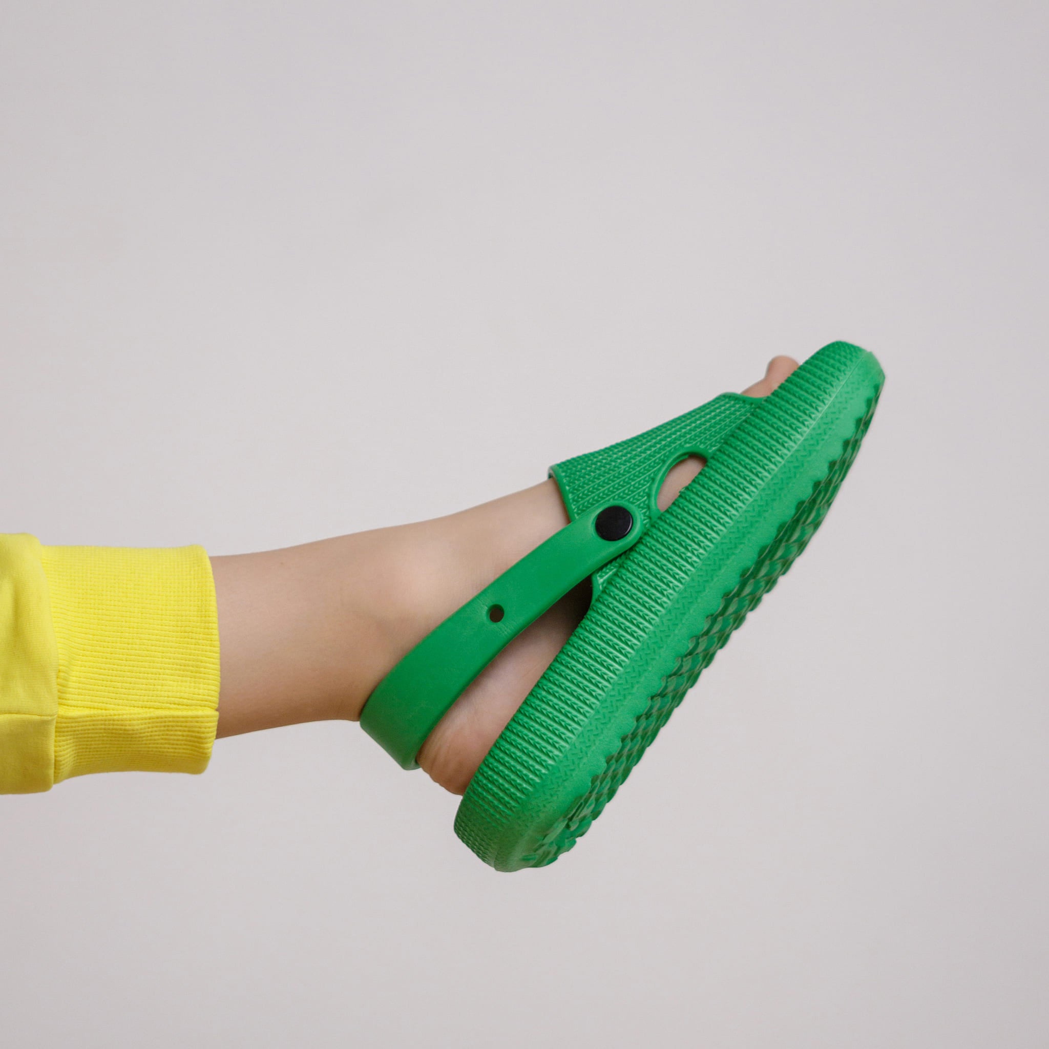 Alpine Kids Ultra Comfort Waterproof Slippers