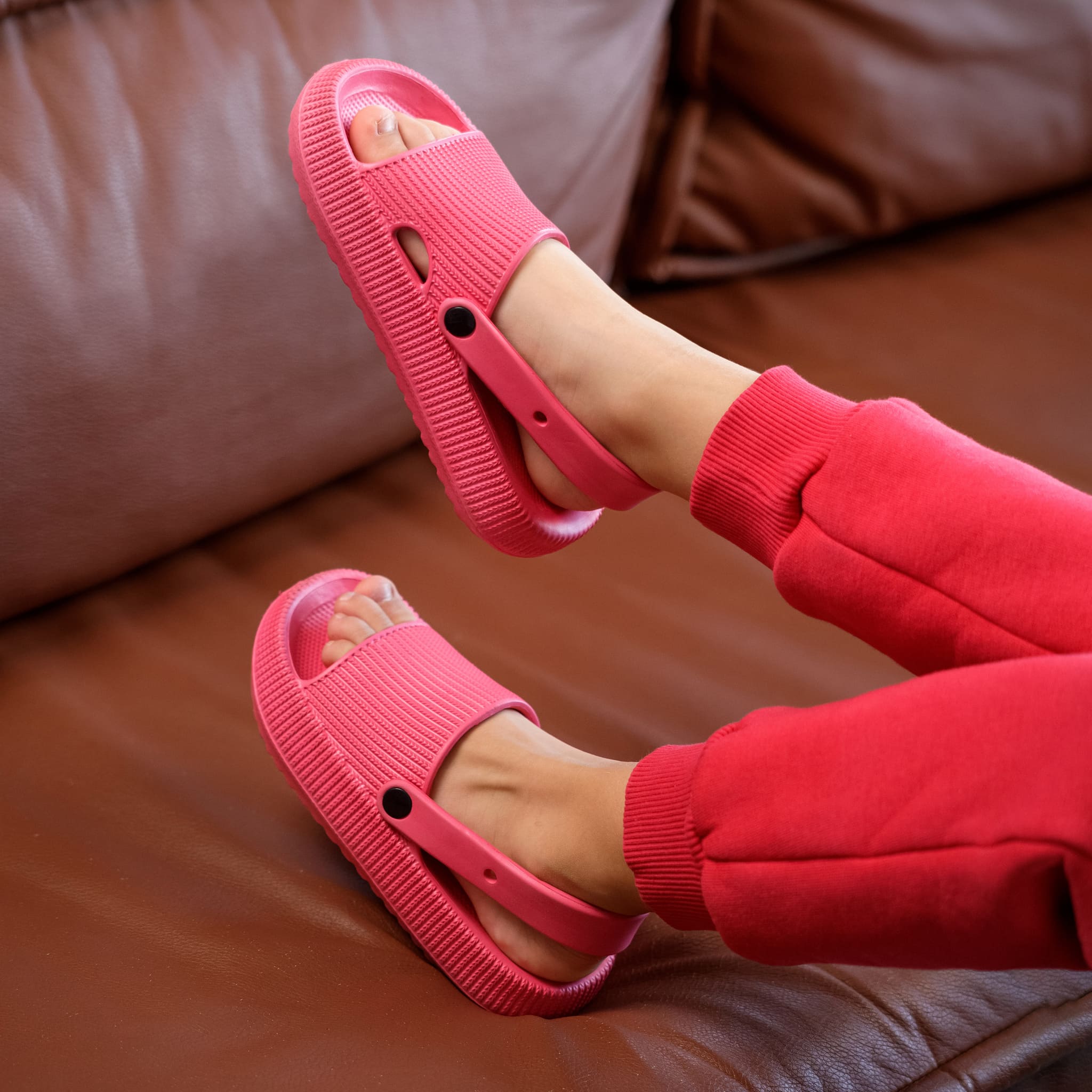 Alpine Kids Ultra Comfort Waterproof Slippers